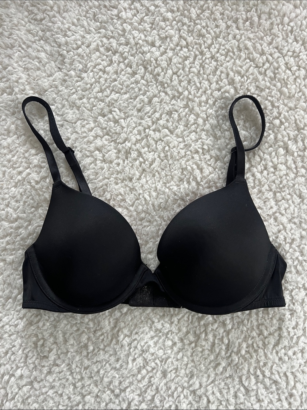 PINK Victoria's Secret Black Molded T-Shirt Bra